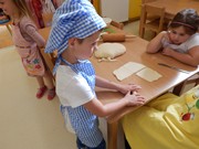 Pečeme ve školce - od zrníčka po rohlík